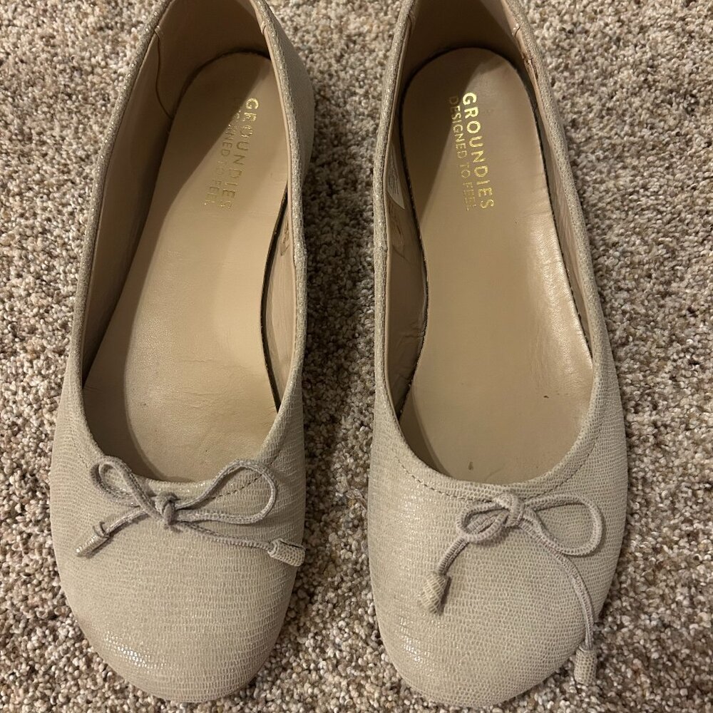 Groundies Barefoot Minimalist Cream Ballet Flats Size 9 40 EU
